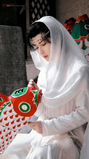 成毅的神性与佛性